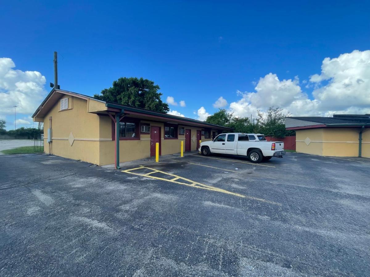 Royal Palms Motel & Rv Park New Orleans Esterno foto